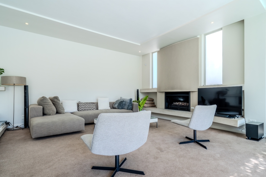 8 Bedroom Property for Sale in Camps Bay Western Cape